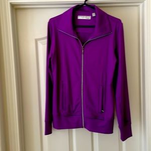 Washable jacket for jogging or just an accent piece. Gorgeous color